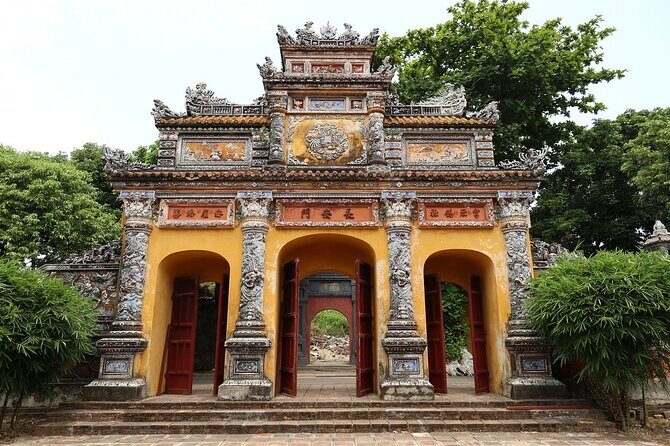 Discover Hue Imperial Citadel: Small Group Walking Tour Highlight - Authentic Insights from Travelers