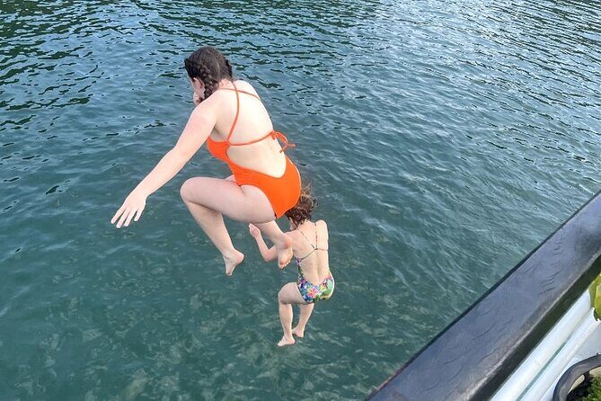 Discover Majestic Lan Ha Bay cruise 3 Days 2 Nights - What the Guides Bring to the Table