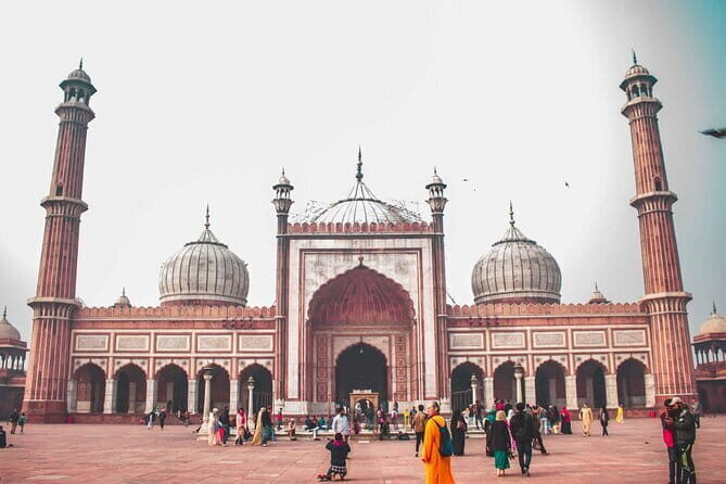 Discover Old Delhi: 3-Hour Group Walking Tour - Authentic Insights from Past Travelers
