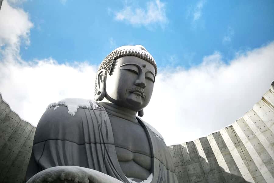 Discover Sapporo: Iconic Buddha,Beer Museum & Jozankei Town - The Experience: What Really Makes This Tour Stand Out?