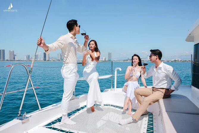 Discovery the Magnificent Son Tra Peninsula by Aphrodite S16 Yach - Group Size, Duration, and Practicalities