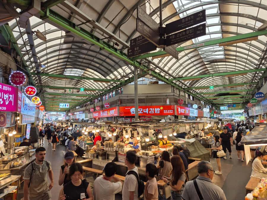 Dont waste your layover: discover the real Seoul in markets - Exploring Namdaemun Market