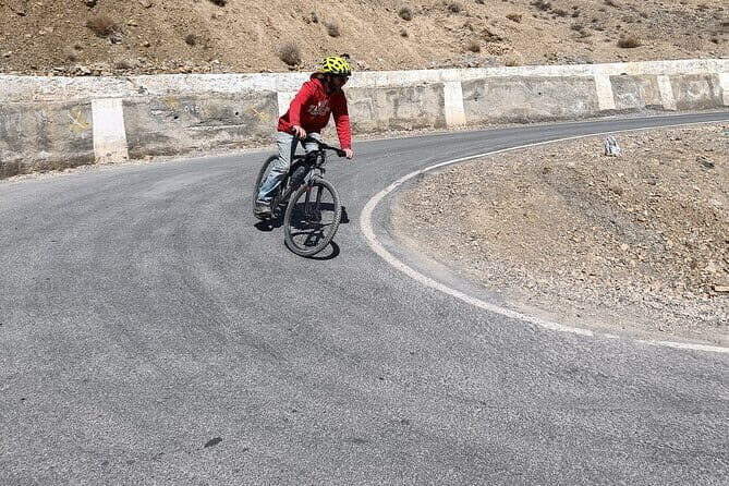 Downhill Mountain Biking Adventure at Komic - What to Expect and Why It Matters