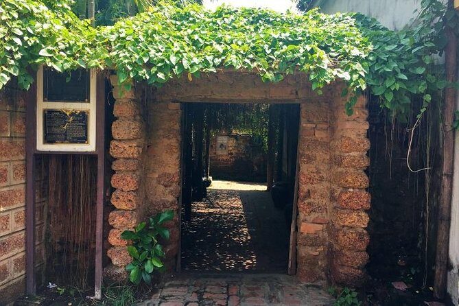 Duong Lam Ancient Village & Mia Pagoda 1 Day Trip - Practical Details and Experience Quality