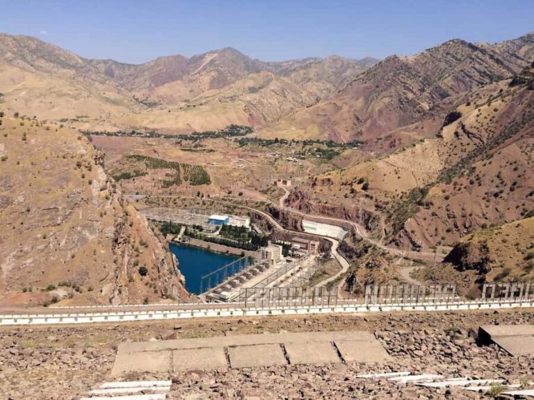 Dushanbe: Nurek Reservoir Day Tour with Lunch - Visiting Nurek Dam: A Monument of Engineering