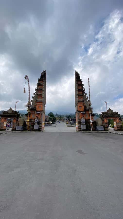 EAST BALI TOUR EXCLUSIVE GATE HEAVEN LEMPUYANG TEMPLE - Who Should Consider This Tour?