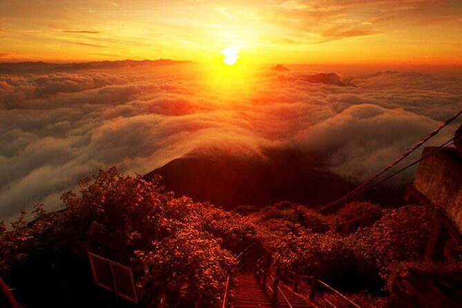 Ella Hotel to Adams Peak Transfers - The Itinerary and What to Expect