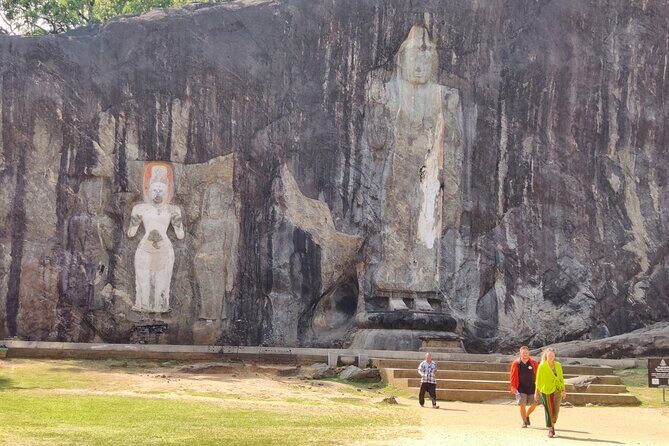 Enchanting Ella a Journey Through Sri Lankas Hill Country - Transportation, Logistics, and Practicalities