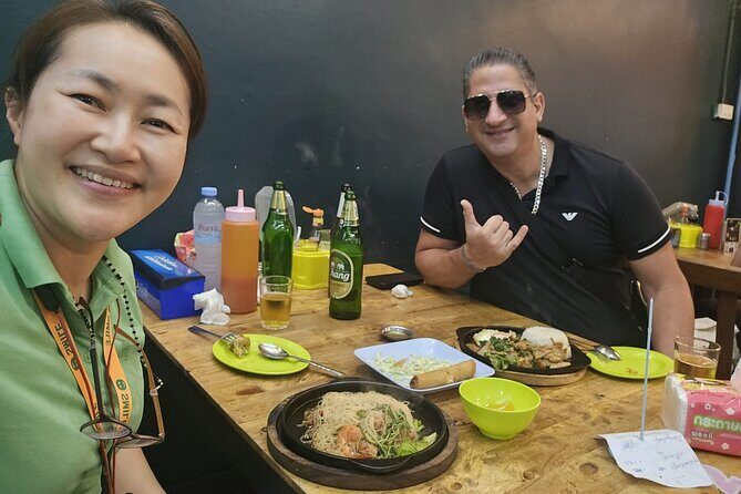 Exclusive Bangkok Night Tuk Tuk Tour with Local Dinner Experience - Exploring the Itinerary: What You Can Expect