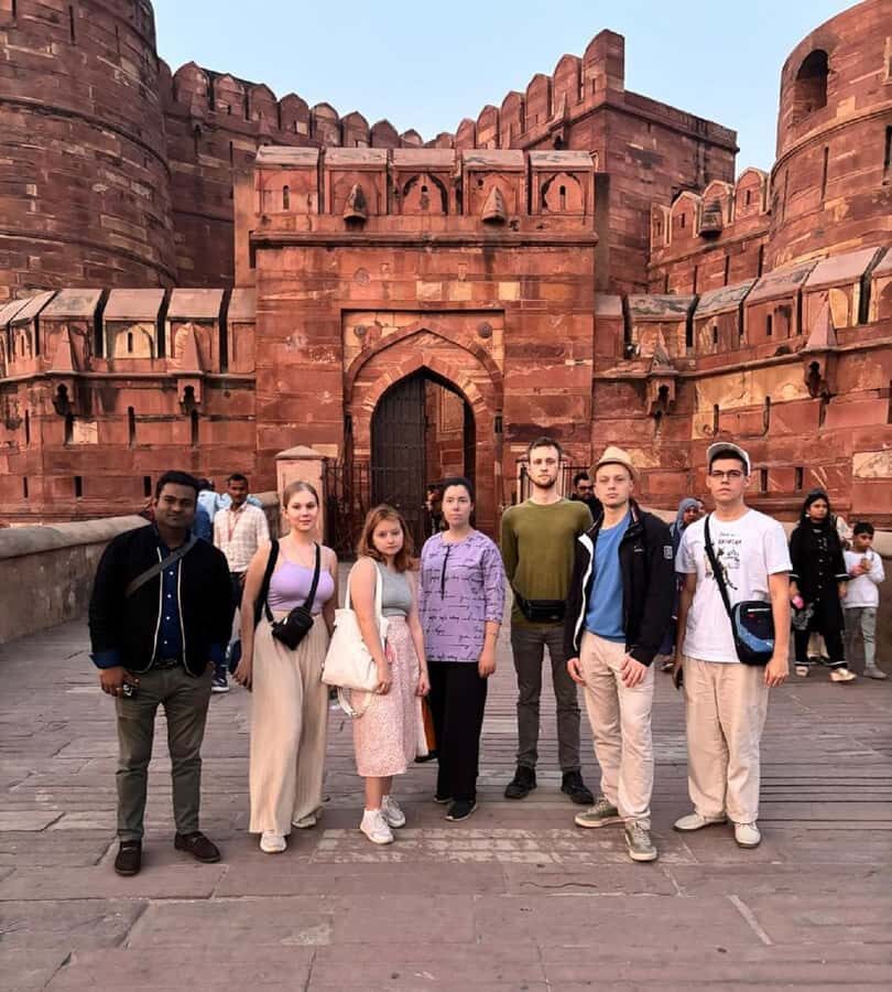Exclusive Full-Day Agra Guided Sightseeing Tour by Tuk-Tuk