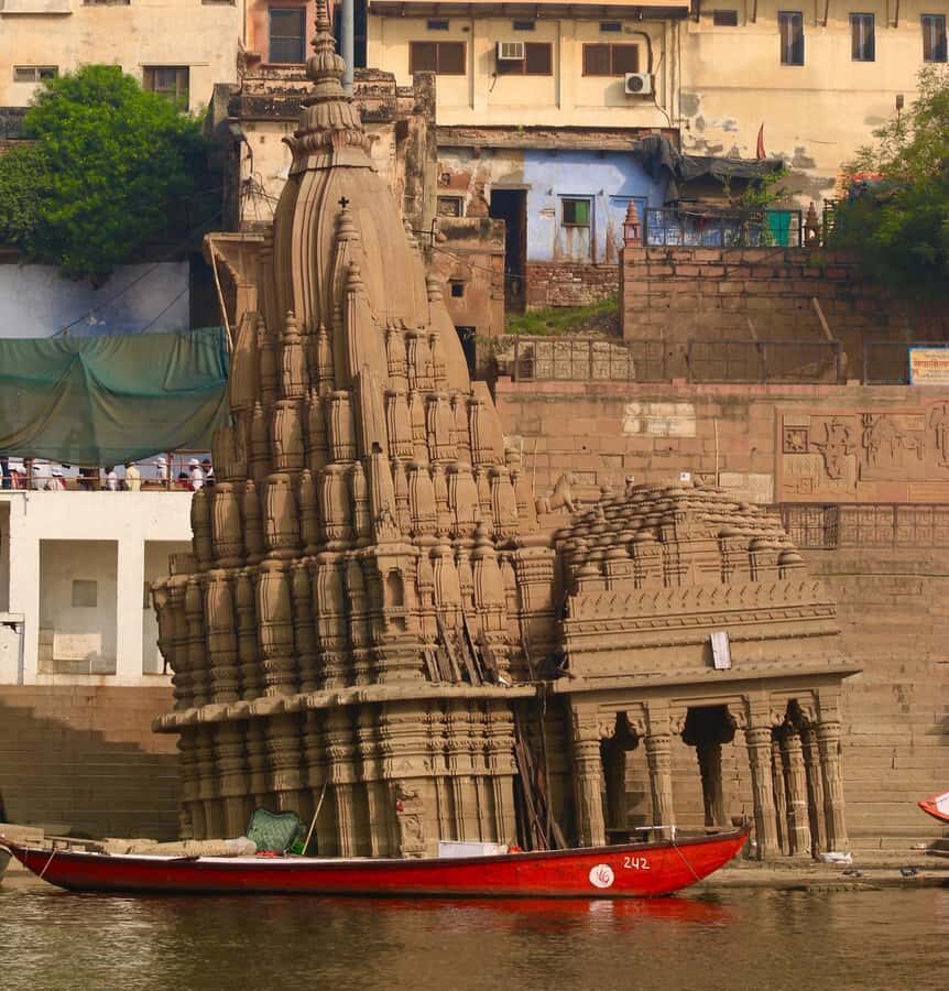 Exclusive Full Day Tour of Varanasi - Exploring the Ghats and the Ganges