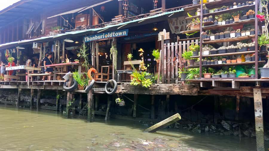 Exclusive Private Boat Cruise Through Bangkok Old Waterways - Who is This Tour Best For?