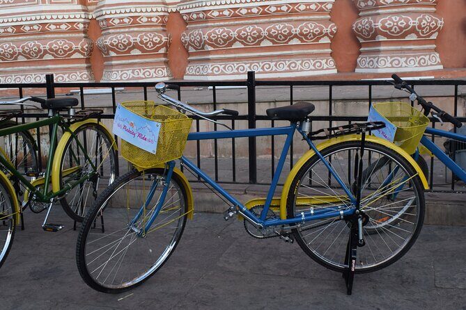 Experience Jaipur by Bike and Rickshaw Tour - Detailed Breakdown of the Itinerary