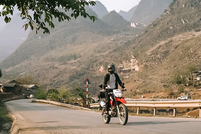 Experient Private Ha Giang 3D- 2N Loop motorbike Tour - Day 2: Majestic Passes and Highland Towns