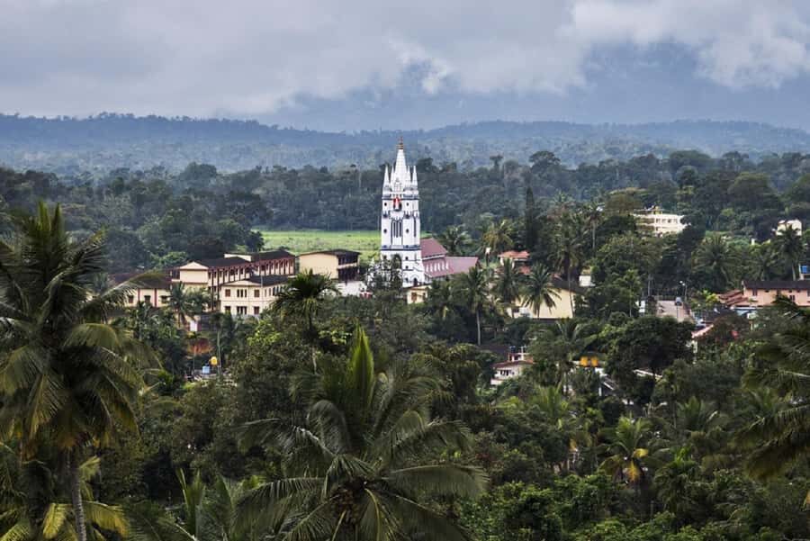 Explore Old Madikeri (Coorg): Guided Walking Tour by Foot