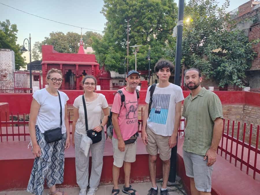 Explore the Old Varanasi City: Guided Walking Tour on foot - The Sum Up: Who Should Consider This Tour?