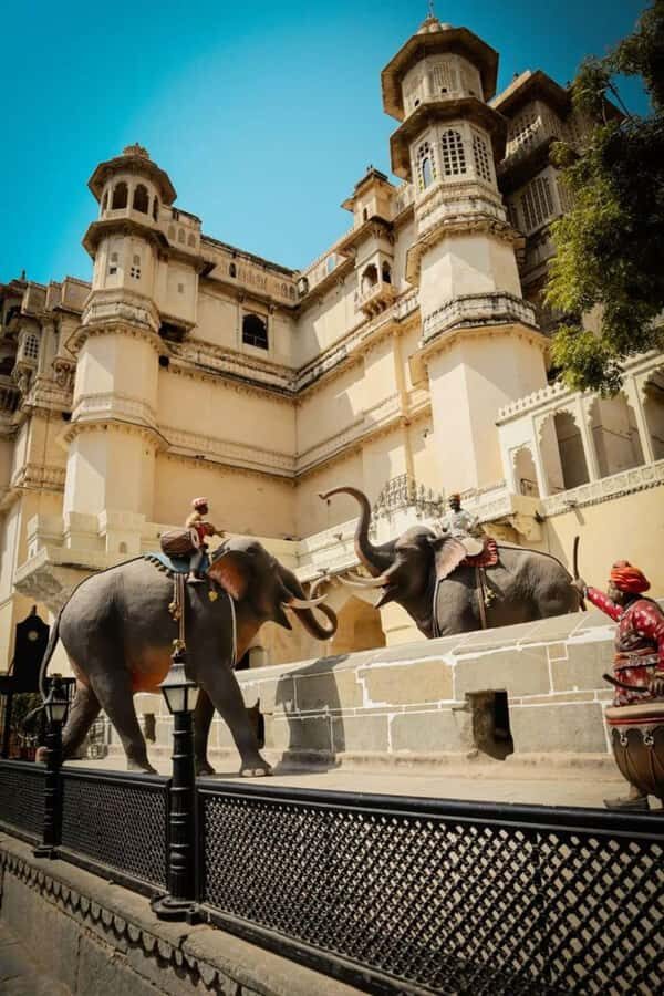 Explore Udaipur in One Day  Private Tour by Car With Guide - Things to Keep in Mind