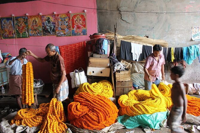 Flower Market Colors and Ganges Ghat Experience - What’s Included and What’s Not