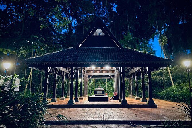 Fort Canning A Conspiracy Tour in Singapore - What the Tour Includes and Practical Tips