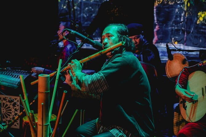 [Free E-sim] Saigon with Chao Show Night Walking Tour - Exploring the Itinerary in Detail