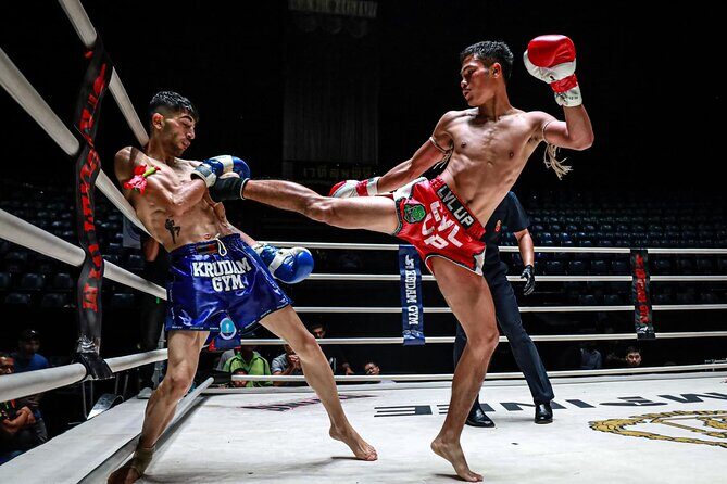 Friday Muay Thai Madness Explosion at Lumpinee Stadium Bangkok - Detailed Breakdown of the Itinerary
