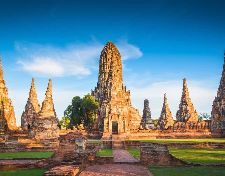 From Bangkok: Private Guided Tour of Ayutthayas 6 Temples - A Detailed Look at the Tour: What to Expect