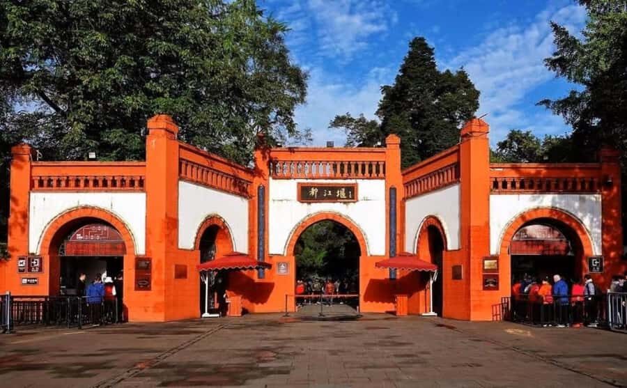 From Chengdu: Dujiangyan & Bipeng Valley 2-Day Tour - Practicalities and Value