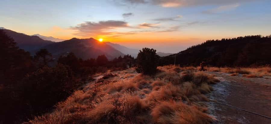 From Chitwan: 5-Day Poon Hill, Ghandruk Sunrise Trek - What to Expect Throughout