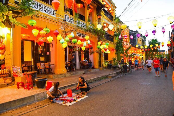From Da Nang: One-Way Shared Bus Transfer to Hoi An - Sampling Hoi An’s Culinary Fame