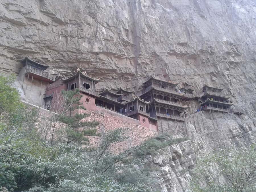 From Datong: Yungang Grottoes and Hanging Temple 2-Day Tour - Day 1: Exploring the Yungang Grottoes and Local Temples