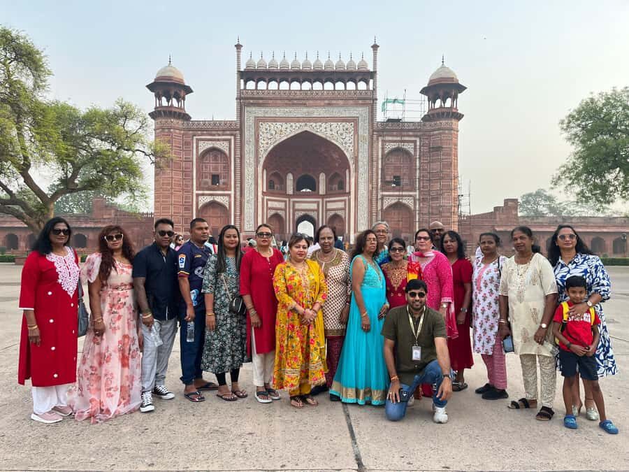 From Delhi : Agra Overnight Tour with Fatehpur Sikri - What Makes This Tour Stand Out