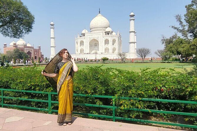 From Delhi: Deluxe Taj Mahal Agra Tour with Luxury cars. - Taj Mahal: The Crown Jewel