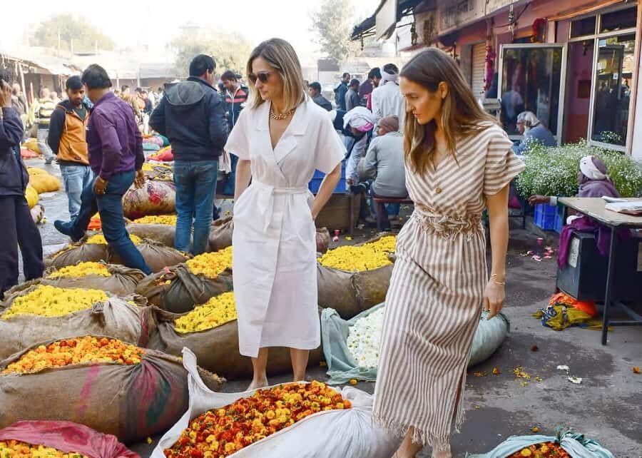 From Delhi: Private Guided Jaipur Tour With Pickup and Drop - The Value of a Private Guided Tour