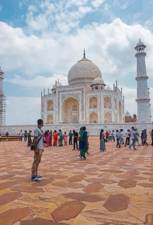 From Delhi: Sunrise Taj Mahal Agra Tour with Car & Guide - What Makes This Tour Stand Out?