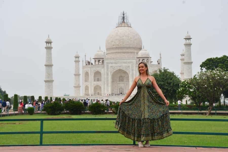 From Delhi : Taj Mahal & Agra Tour by Gatimaan Express Train - Transportation and Comfort