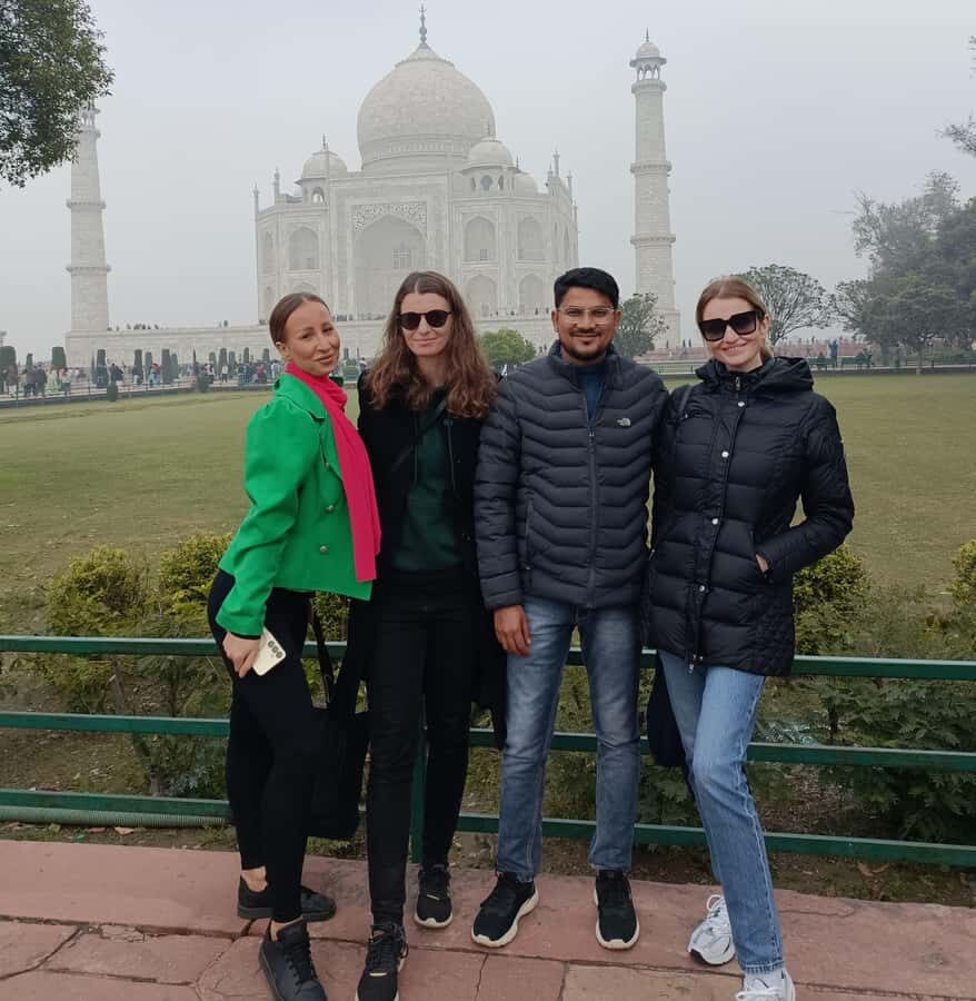 From Delhi: Taj Mahal & Agra With Fatehpur Sikri Day Tour - An In-Depth Look at the Tour Experience
