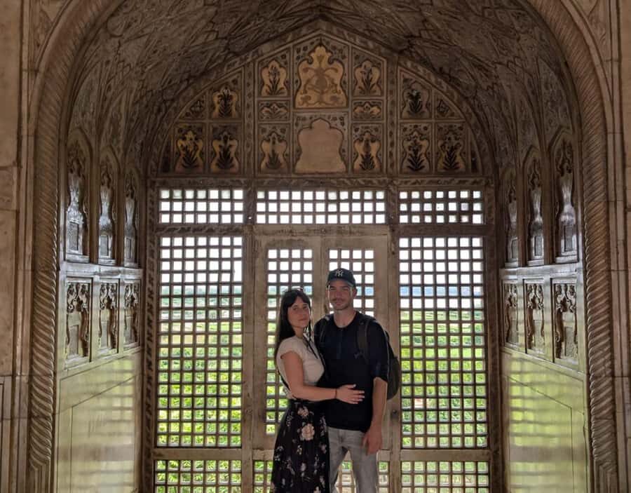 From Delhi: Taj Mahal Tour By Gatimaan Train with 5* Lunch - What Makes This Tour Stand Out