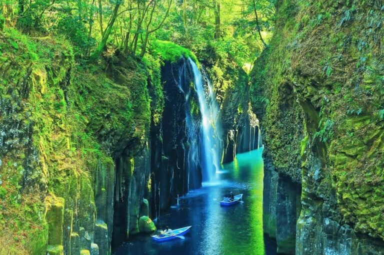 From FukuokaTakachiho Classic Day Tour: Gorge, Train & Cave - Who Will Love This Tour?