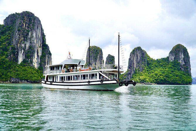 FROM HANOI: Halong Bay Day Tour 6 Hour Cruises, Limousine Bus - Who Would Love This Tour?