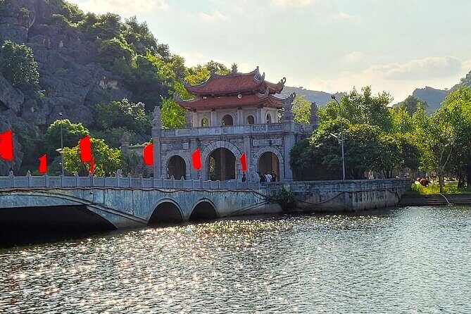 From Hanoi: Incense Village, Tam Coc Boat Trip, Hoa Lu Capital - What Makes This Tour Stand Out