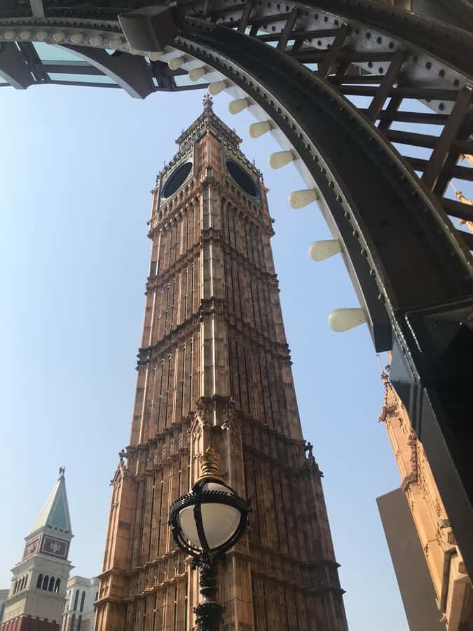 From Hong Kong: Macau Night Tour via HZMB w/Dinner, Transfer - Why This Tour Represents Good Value