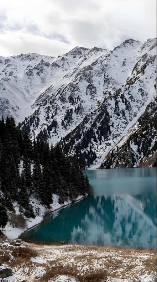 From Samarkand: Tajikistan Day Trip & Wine Tasting - Arriving at the Seven Lakes: An Oasis for Nature and Food Lovers