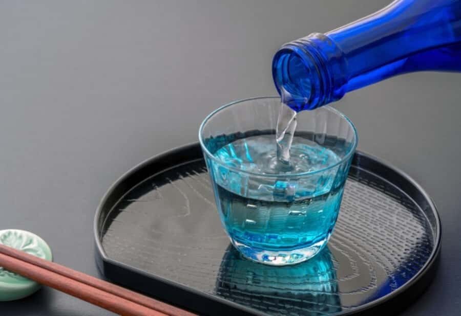 Fujiyoshida: Bar Hopping Tour with Karaoke - What Makes This Tour Stand Out