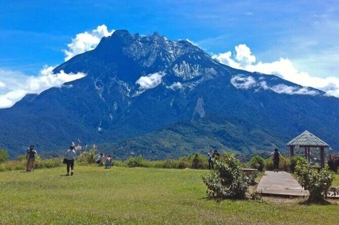 Full Day JomTour! Memorable Experience in Kota Kinabalu, Sabah - Nabalu Market