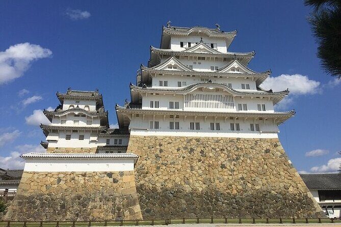 Full-Day Private Guided Tour to Himeji and Kobe - Himeji Castle: Japan’s White Heron