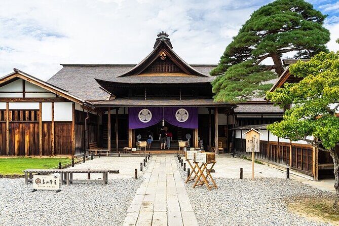 Full Day Private Tour in Takayama Old Township and Shirakawago - FAQ