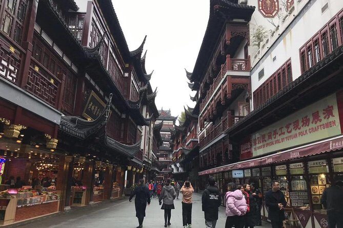 Full-Day Tour in Shanghai with Private Guide - Yu Garden and Old Street: A Step Back in Time