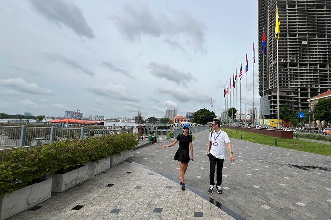 Full day tour - Pick up/ Drop off at Central HCMC or TSN Airport - Food & Refreshments: An Authentic Vietnamese Meal