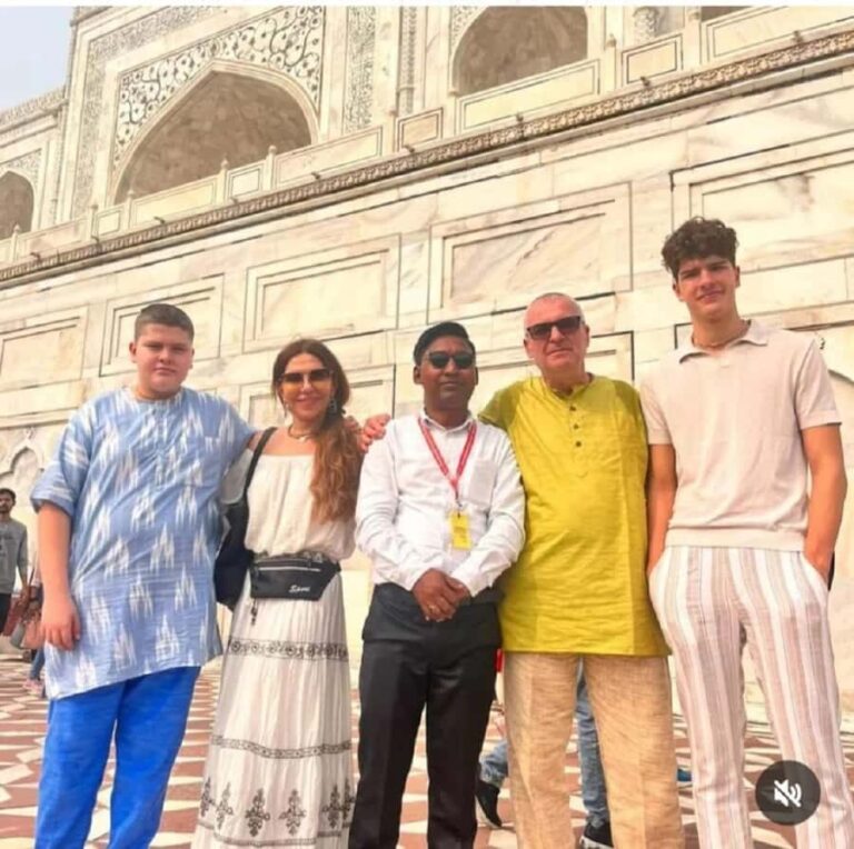Full-day Tour Taj Mahal, Agra Fort & Secret Walking Tour - What Makes This Tour Stand Out?