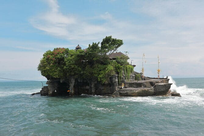 Full Day Ubud Tanah Lot Uluwatu All Inclusive Private Tour - Itinerary Breakdown: What to Expect at Each Stop